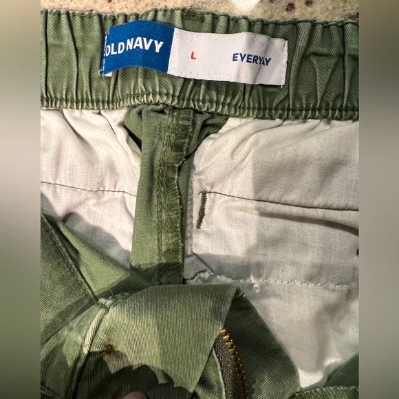 Old Navy Everyday Cotton Short - Picture 4 of 4